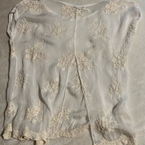 Women’s top - Picture 1 of 2